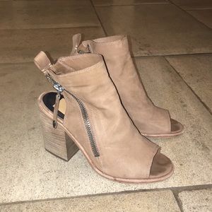 Dolce Vita booties